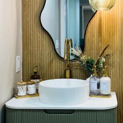 Modern Decatur Apt B near Emory, Midtown, Downtown