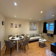 Stylish 1BR Workspace Parking central London