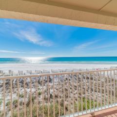 Endless Waves 208 l Beachfront l Stunning Beach Views l Bike to Seaside