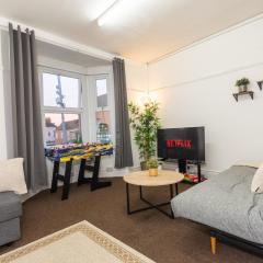 Cottage Flat 2BD Leyton Near Central Line - Sleeps 10