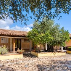 Residence with swimming-pool in Badesi, apartments with air conditioning and private outdoor area