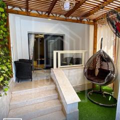 Family Aqua chalet - Ground Floor - Families Only للعائلات فقط