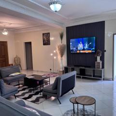 Bright and central apartment in Plateau