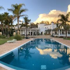 48 Luxury Eco Villa with Pool Jacuzzi & Daily Breakfast