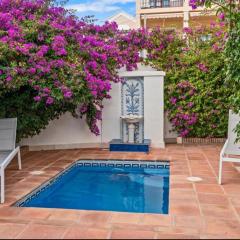 Villa Amira ,sea and mountains panoramic views,pistas de golf marbella club golf