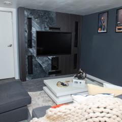 One-bedroom guest suite with private entry