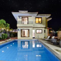 Giriraj Luxurious Villa