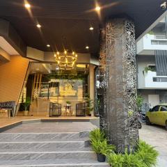 โรงแรมเดอะไนน์ พรีเมียร์