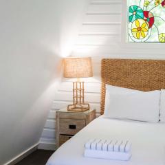 Bayshore Bungalow 2 - Oceanstays