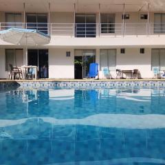 Canela Melgar-Vda-Bombote