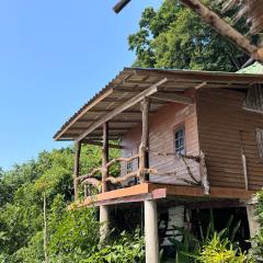 Ao Siri Beach Bungalow