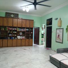 Delima Guest House Kangkar Pulai