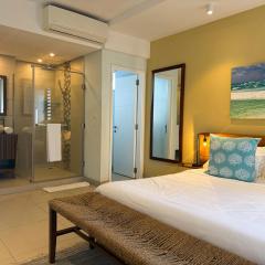 Element Bay 2 3 Bedroom Penthouse, Rooftop & Pool by LOV Mauritius