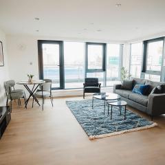 2 bed Leeds Centre - Parking, Terrace, Darts