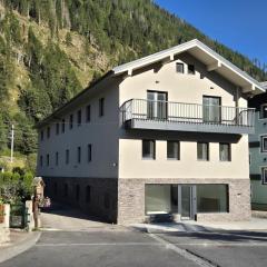 BoardersPalace Luxury Apartment with private Sauna