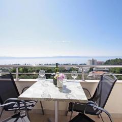 Gorgeous Apartment In Tucepi With House Sea View
