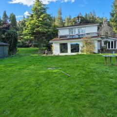 Hawick - House - Sleeps 9 - Hot Tub