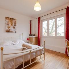 Villa Amistad- Chambre Olivier - centre - parking - jardin - logement partagé