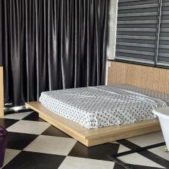 Rooftop villa hien dai 2 người