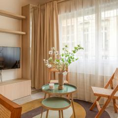 Appartement au cœur du 16e, proche Tour Eiffel