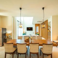 Yamu Hills Panoramic Ocean View 6 Bed Luxury Vila