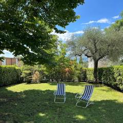 Apartment for 5 people with garden and private parking