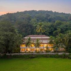 StayVista at Casa Verano with Pool, BBQ