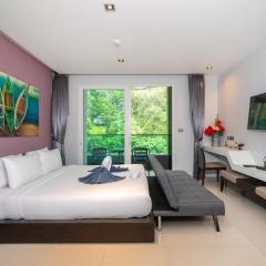 Private apartment at Emerald Terrace by Lofty