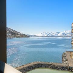 Premium Penthouse - City, Sea & Mountain view