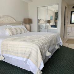 Beach Access Elegant Studio near Top Attractions