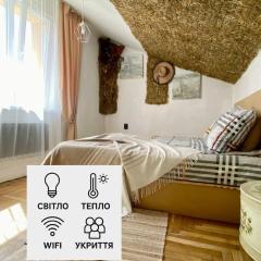 Центр 2 кім Ужгородська Безкоштовна парковка не далеко від ж д вокзалу Звітні документи