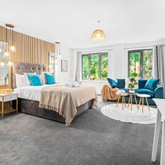 Stylish 2-Bed City Centre Apartment - Near Broad Street - Private Parking - Netflix 5BW