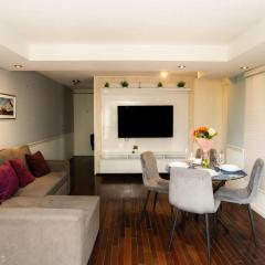 Modern 2BR by iconic Angel de la Independencia