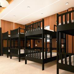 Cloudy Nandy Hills Poombarai