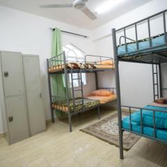 Mozna Hostel