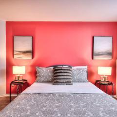 Free Parking! Family & Travel Comforts! Montreal & Downtown Adventures!