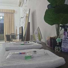 شقة جميلة مطلة على الشاطيLuxury MUSCAT Apartment with Sea View