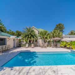 Keylime Pie l Heated Pool l 2 min walk to beach l 6 seater golf cart and 4 bikes included