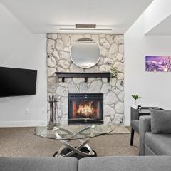 2BR in Gleneagle, Gourmet Kitchen, Newly Updated, Wood Burning Fireplace, Parking