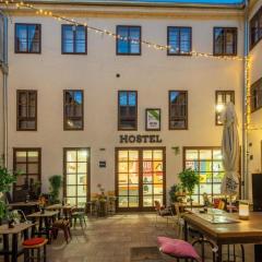 B&B Cool Centre Osijek