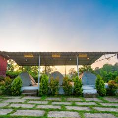 Dandeli Lake leaf - Dandeli Resort