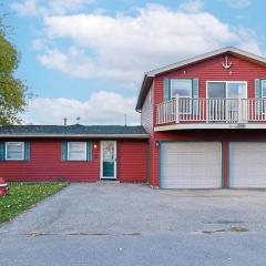 Catch on the Canal - Waterfront Getaway Near Casino, Dining & Entertainment