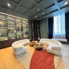 Downtown lifestyle - Luxury condo & Rooftop Pool