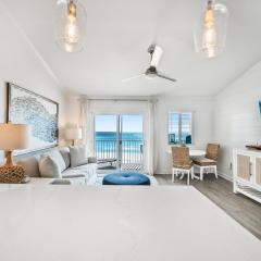 Leeward II 8 Sand Angels l Beachfront Condo l Newly Renovated l Beach Towels