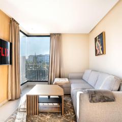Casablanca Ghandi - Modern 1BR with balcony, fiber Wi-Fi and private parking
