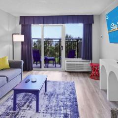 Seaclusion by StayMareni - Oceanfront King Suite