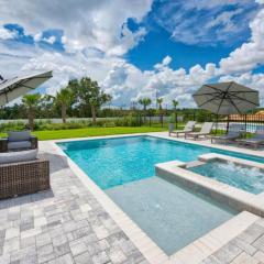 ECR7676 Bright Villa @Encore close from Disney