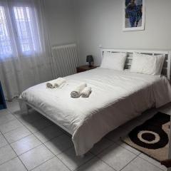 Δίπλα στον Μύλο Ξωτικών