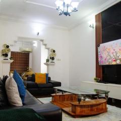 P- Deluxe Luxury Apartment