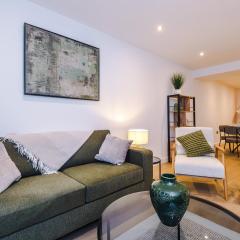 Flat 27 Axis - 2 Bed, Modern Apartment, Free Parking